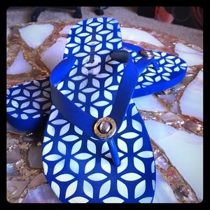 Ivanka Trump Blue Flip Flops! Super Cute!